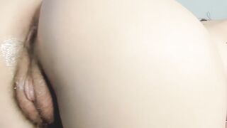 Unshaven pussy is nice to fuck with a vibrator